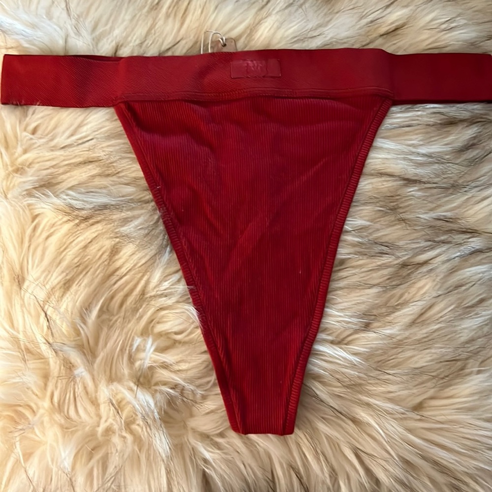 NWT Skims Cotton Rib Thong